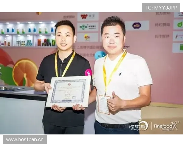 唐佳豪训练完直接去奢侈品店刷卡，这自律和消费观我真看不懂