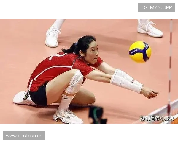 朱婷这日常也太拼了，训练完还像搬家似的背包堆得能住人吧？